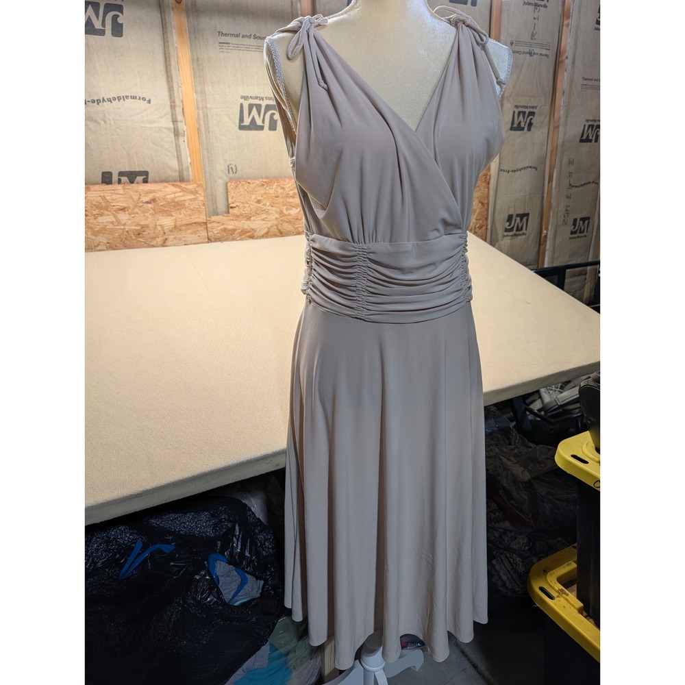 Courtenay Women's Dress Size 14 Beige Sleeveless V Neck Fit & Flare Polyester